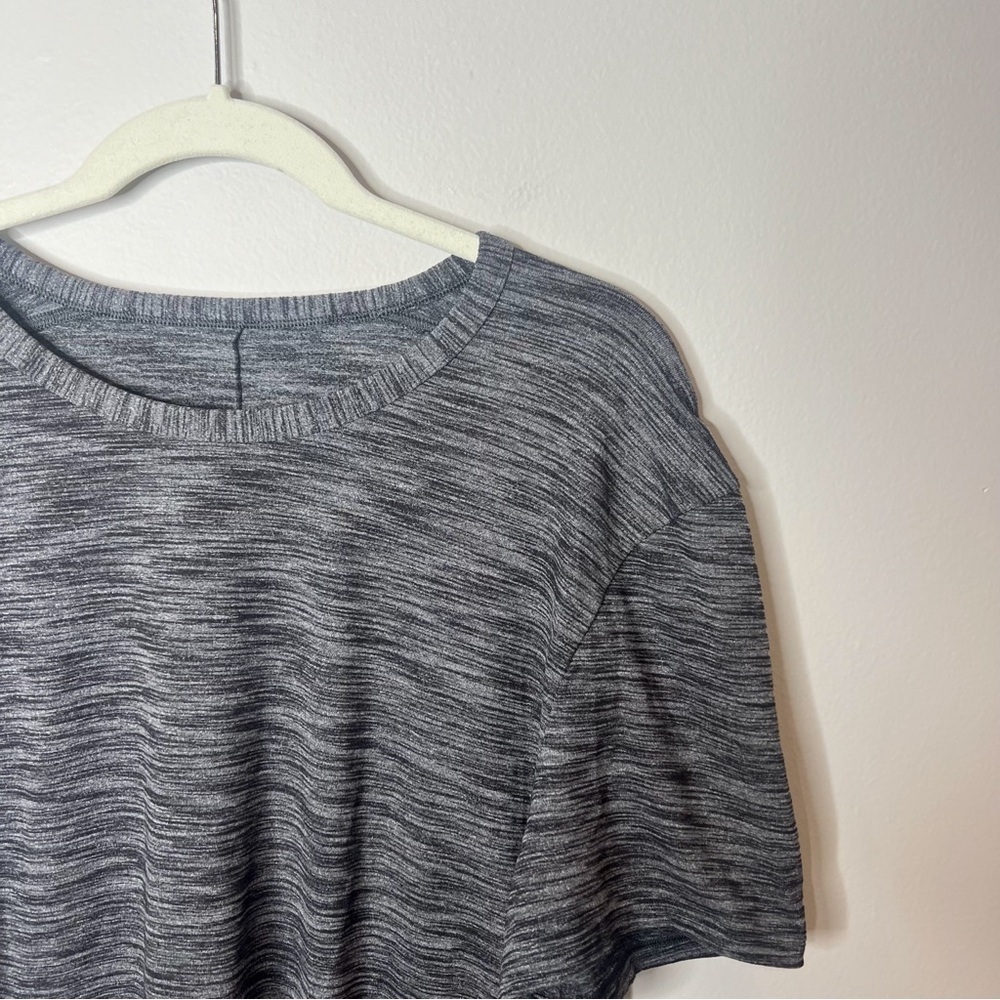 Lululemon Men’s Pulse Sub Short Sleeve Heathered Black - Picture 5 of 8